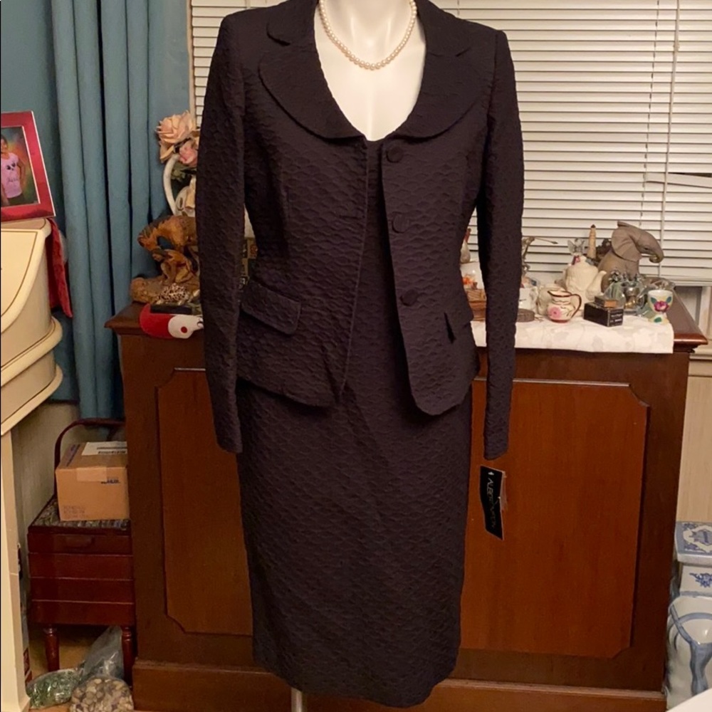 Albert Nipon quilt zip up Dress suit black size 8